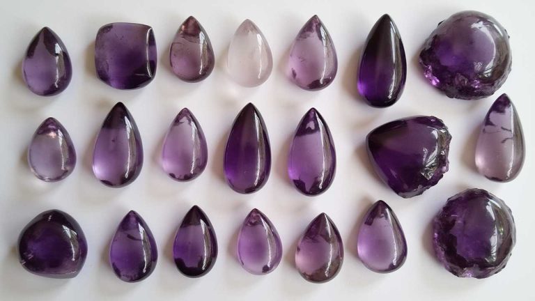 رنگ‌های متنوع آمتیست و کاربردهای آن در مد و زیبایی